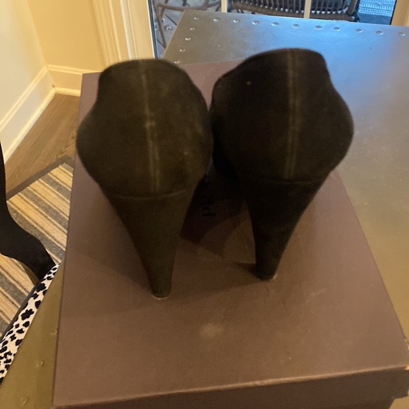 Prada Heels - Picture 3 of 12